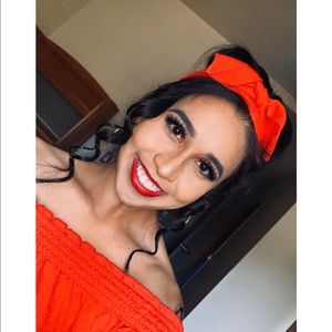 Meet your Posher, Stephani